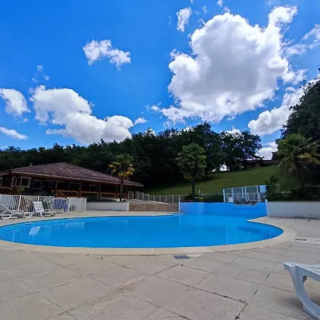 Paisible A Dom wakacyjny Mauroux (Lot)